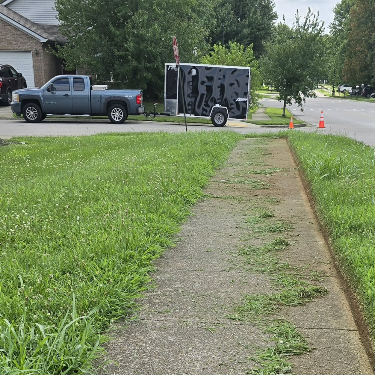 Edged sidewalk pass